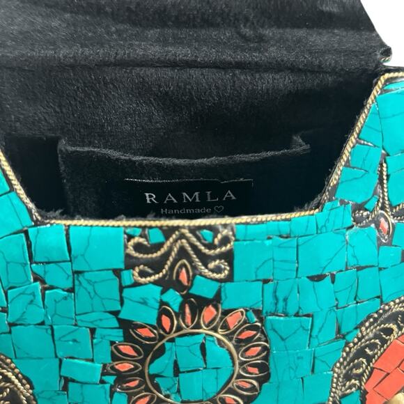 Ramla Handmade Moroccan Turquoise Tile Mosaic Clutch Crossbody with Gold Chain - Picture 7 of 9